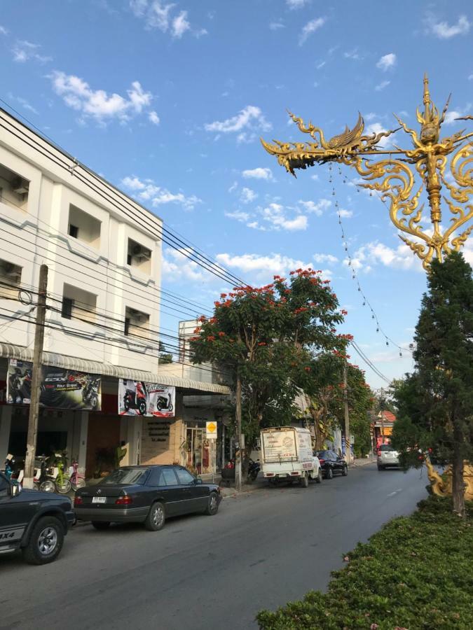 Hug House Hotel Chiang Rai Exterior photo